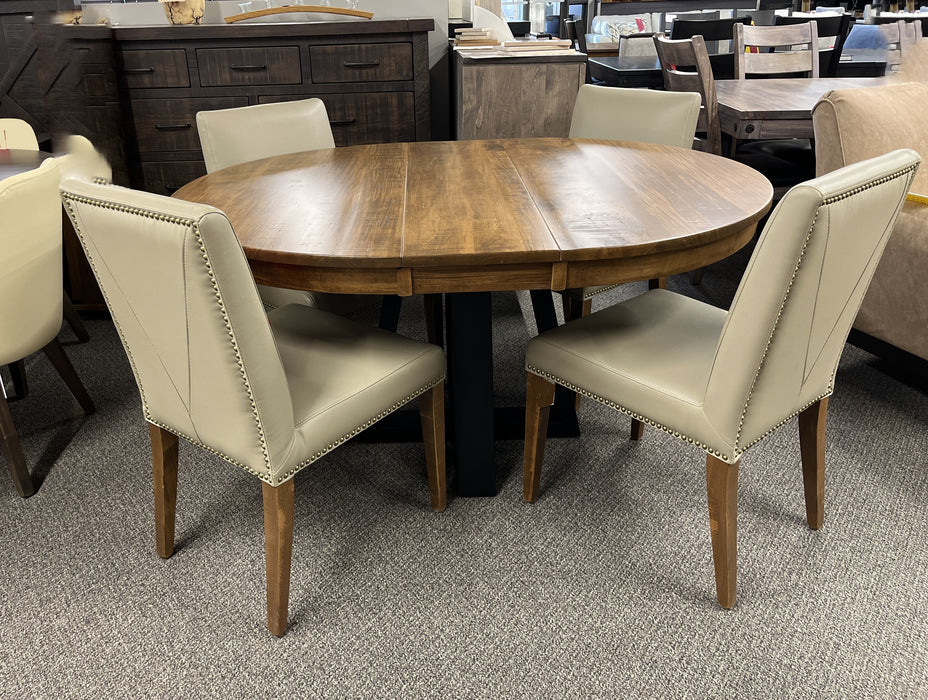 Belmont Round Table Set