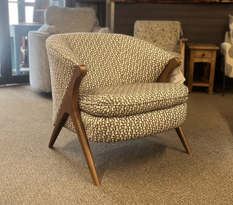 Tatiana Retro Chair in Mushroom