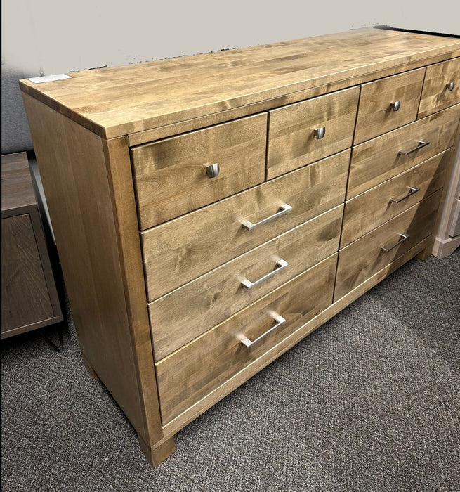 Delta Dresser