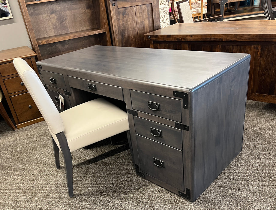 Saratoga Executive Desks