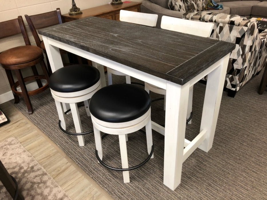 Carriage House Set