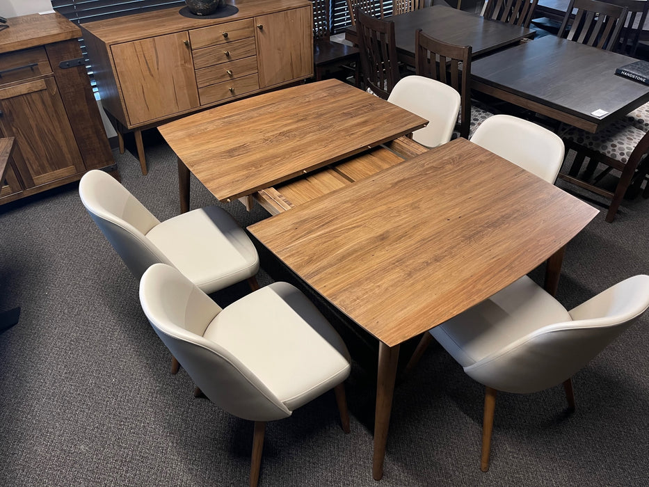 Simo Dining Package in Fruitwood