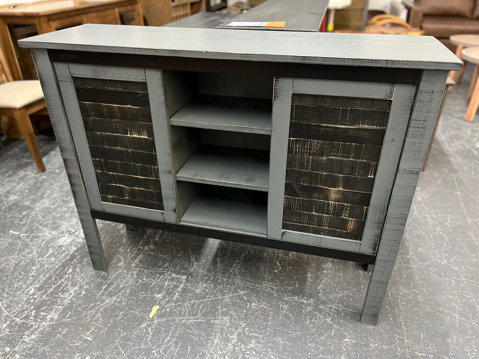 Farmhouse Sideboard